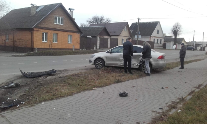 В Клинцах столкнулись две легковушки