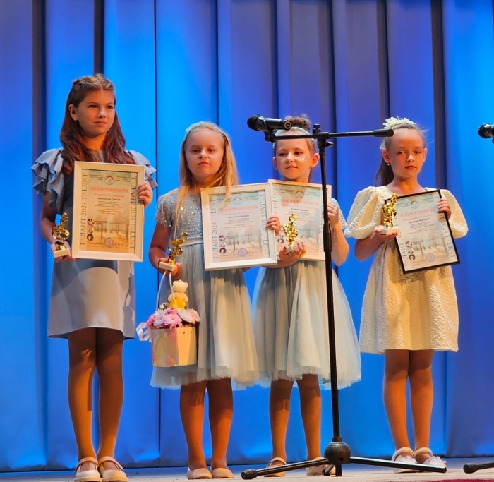 В Клинцах прошел отчетный концерт детской вокально эстрадной студии «Лимонад»