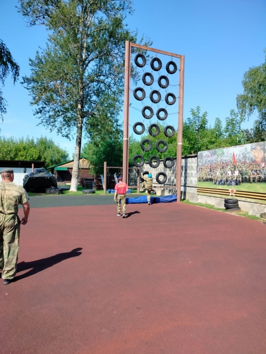 Клинчане сдавали экзамен  на оливковый берет с краповой вставкой