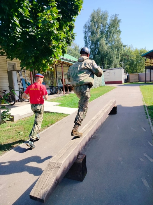Клинчане сдавали экзамен  на оливковый берет с краповой вставкой