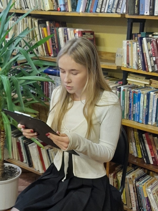 Отборочные туры чемпионата по чтению вслух среди старшеклассников «Страница 23» проходят в Клинцах