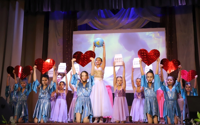 «Планета в маминых руках!» , посвященное Дню матери.