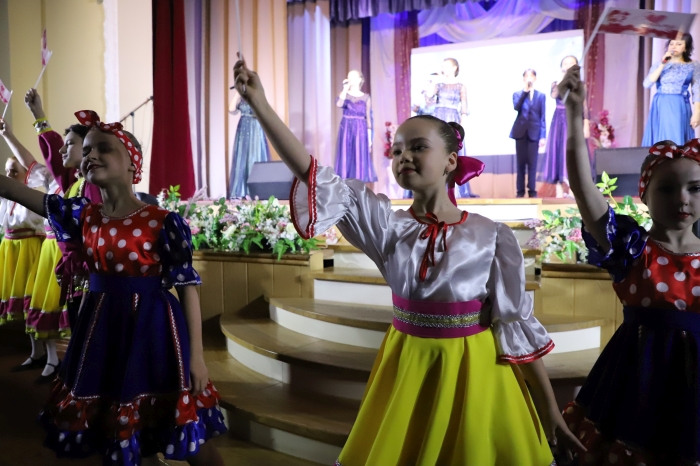 «Планета в маминых руках!» , посвященное Дню матери.