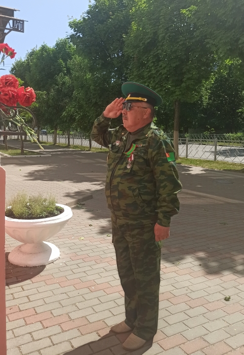 В Клинцах почтили память пограничника Сергея Дашука, который погиб на боевом посту 