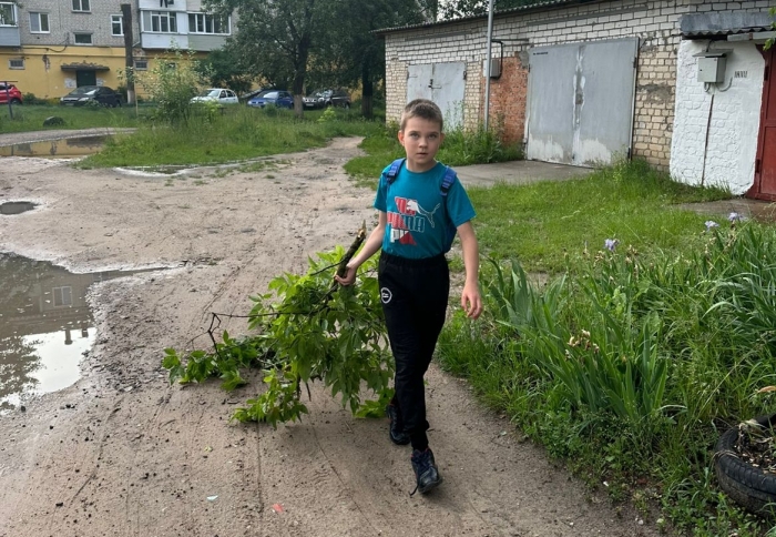 В Клинцах ликвидируют последствия непогоды