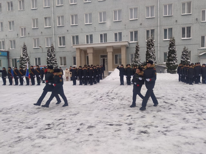 В Клинцах установили мемориальную доску старшему сержанту Михаилу Деркачу, погибшему в ходе спецоперации