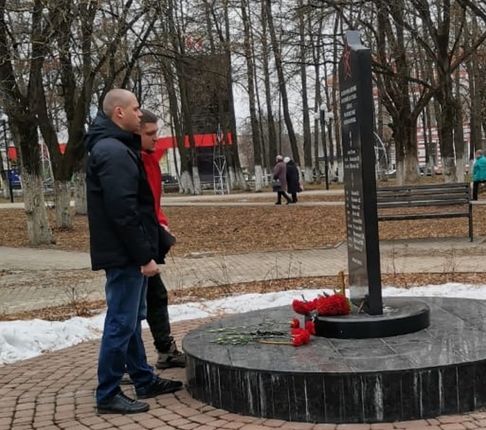 В Клинцах почтили память героев-десантников Псковской дивизии ВДВ