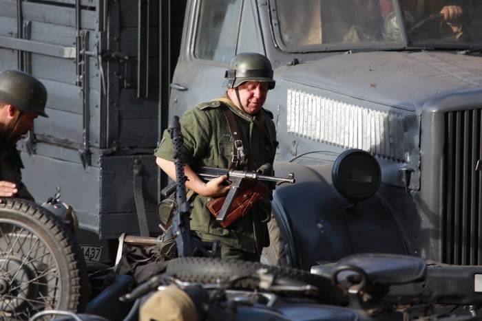 В Гомельской области прошла военно-историческая реконструкция форсирования реки Ипуть
