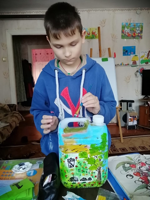 Брянские школьники спасли ежиков!