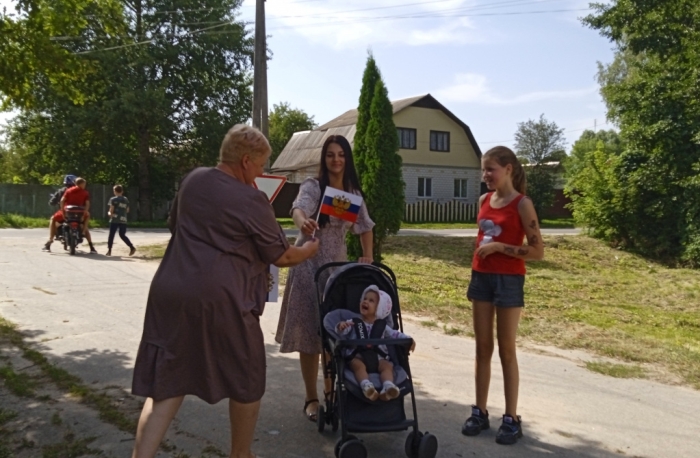 В Клинцовском районе прошла акция «Бело-сине-красные сердца»