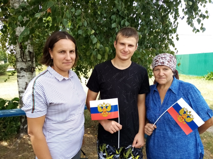 В Клинцовском районе прошла акция «Бело-сине-красные сердца»