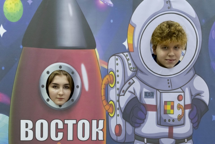 Кванториум и гимназия имени Юрия Гагарина изготовили к Дню космонавтики тематическую фотозону