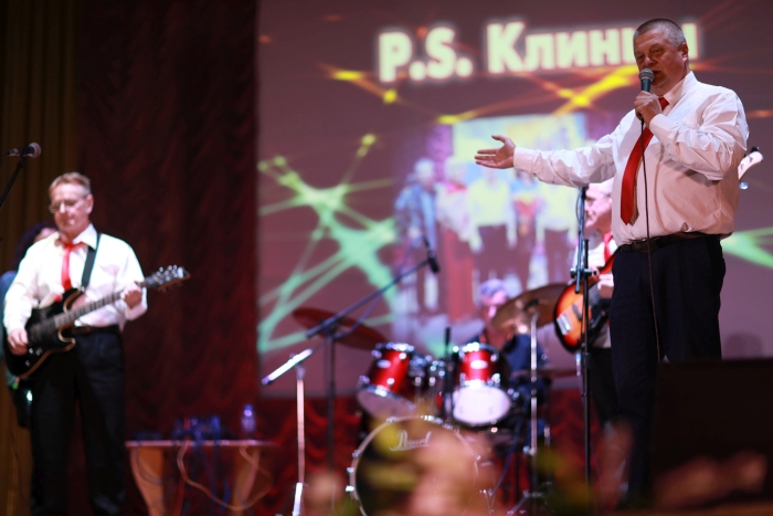 В Клинцах прошел юбилейный концерт группы «P.S.Клинцы»