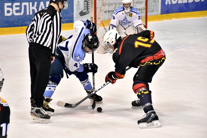 Клинцовские хоккеисты одержали победу в товарищеском матче с СДЮШОР ХК «Гомель»