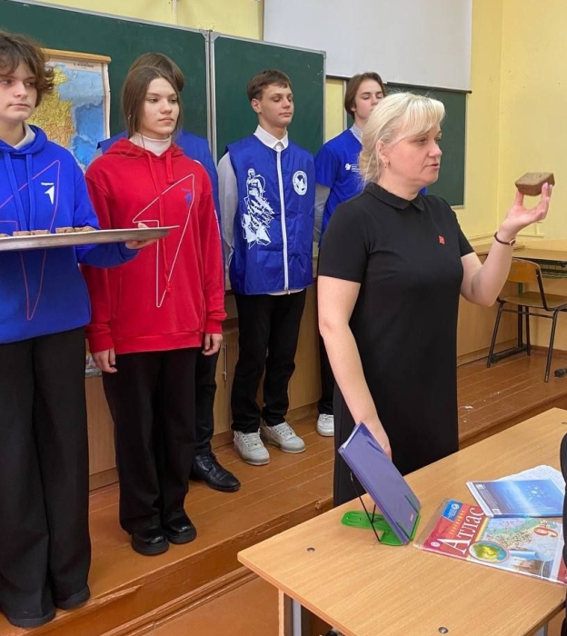 В Клинцах раздавали хлебные пайки в память о подвиге жителей блокадного Ленинграда