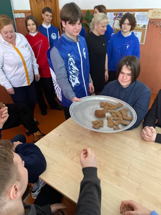 В Клинцах раздавали хлебные пайки в память о подвиге жителей блокадного Ленинграда