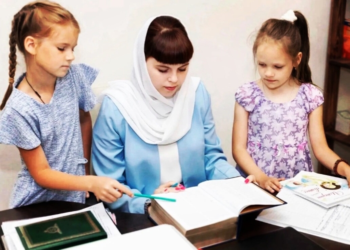 В Клинцах проходит набор детей  в воскресную школу при Богоявленском соборе
