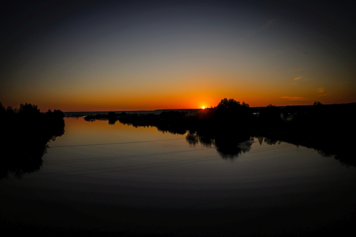 Восход солнца на реке Ипуть в Клинцовском районе