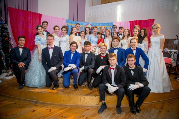 В Клинцах клуб исторического танца приглашает новых участников