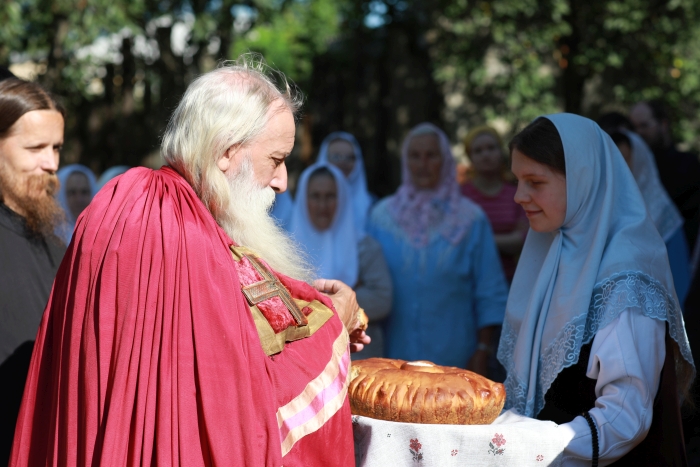 Предстоятель Русской православной старообрядческой церкви митрополит Московский и всея Руси Корнилий прибыл в Клинцы 