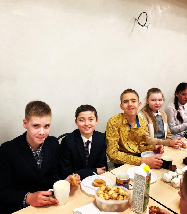 В Клинцах в воскресной школе прошел концерт, посвященный дню матери