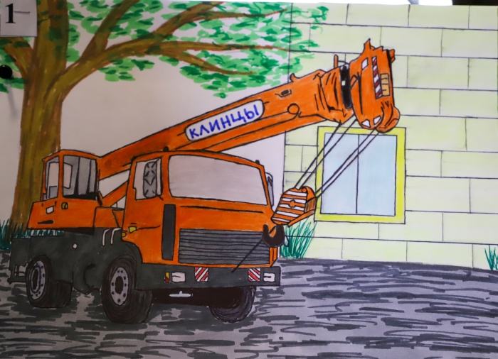 В АО «Клинцовский автокрановый завод» проходят конкурсы рисунков и технического творчества
