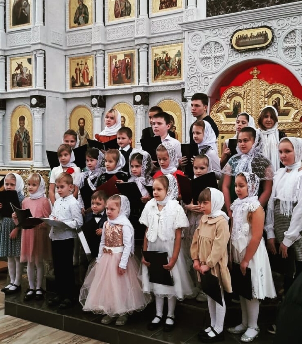 В Клинцах воспитанники воскресной школы выступили с концертом