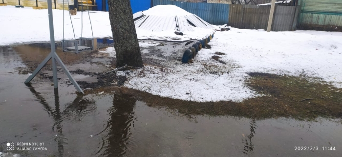 Жители Клинцовского района просят отремонтировать водоразборную колонку