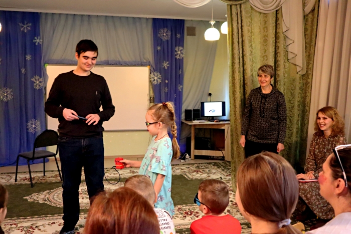 В Клинцах прошла  презентация ультразвукового сонара для слабовидящих