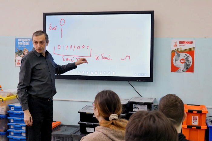 Школьники из Новозыбковского района посетили Клинцовский ДТ «Кванториум»