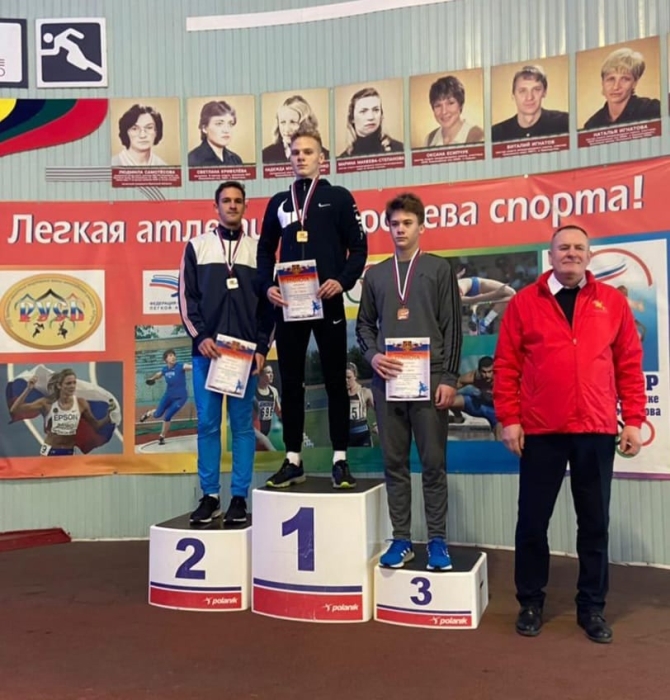 Клинцовские легкоотлеты успешно выступили на первенстве Брянской области
