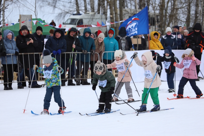 Клинчане приняли участие во всероссийской массовой лыжной гонке «Лыжня России-2024» 