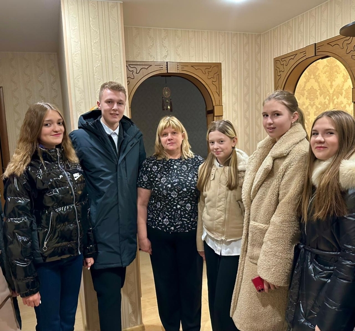 В Клинцах поздравили матерей погибших воинов с Днем матери