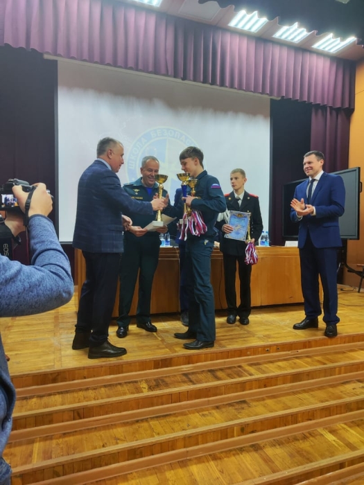 Клинцовских юных спасателей и наставников наградили в Брянске