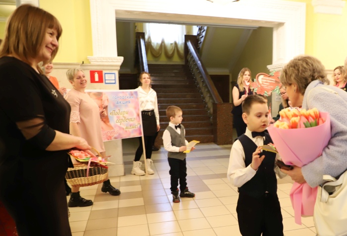 В Клинцах состоялось праздничное мероприятие, посвящённое международному женскому Дню 8 Марта