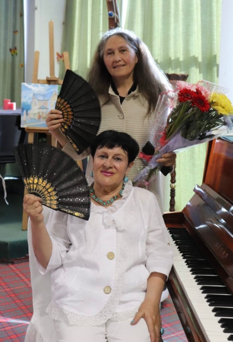 В Клубе клинцовских меломанов состоялась программа «Танцы, слетевшие с клавиш»