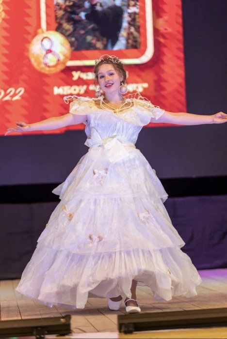 Клинчанка Дарья Мацепуро стала «Мисс Снегурочкой - 2022» на региональном конкурсе