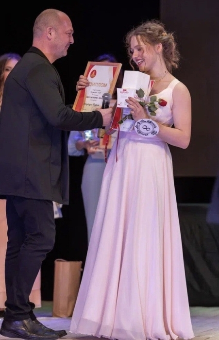 Клинчанка Дарья Мацепуро стала «Мисс Снегурочкой - 2022» на региональном конкурсе