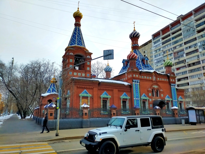 Красивейший Тихвинский храм со сложной судьбой