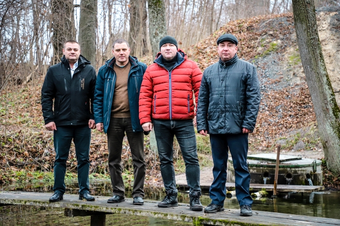 В Клинцах представители ЛДПР отметили День моржа заплывом 