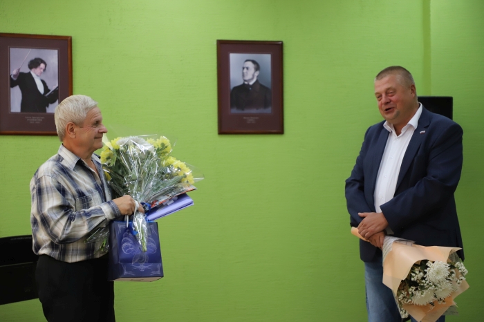 В «ДШИ им. Е.М.Беляева» г. Клинцы чествовали педагогов, уходящих на заслуженный отдых