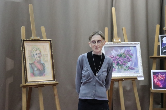 В Клинцах  прошла выставка-концерт «Словесные картины»