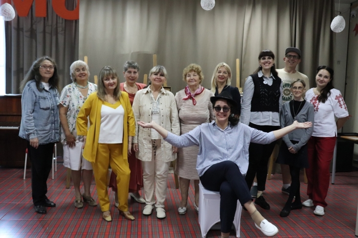 В Клинцах  прошла выставка-концерт «Словесные картины»