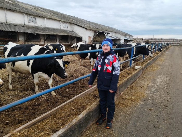 Школьники из Клинцовского района побывали на экскурсии в колхозе «Прогресс»