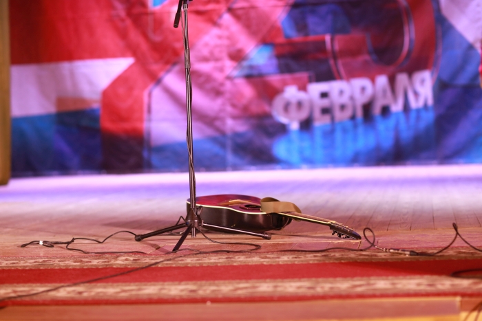 В Клинцах состоялся концерт ветерана Афганской войны Валерия Петряева
