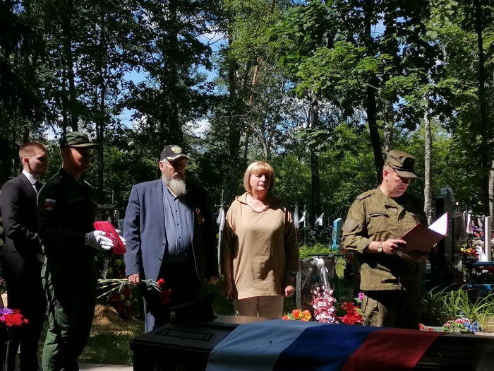 В Клинцовском районе простились с Михаилом Деркачем, погибшим при выполнении воинского долга в ходе СВО