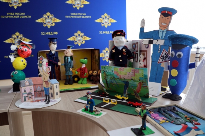 Юный клинчанин стал победителем регионального конкурса «Полицейский Дядя Степа»