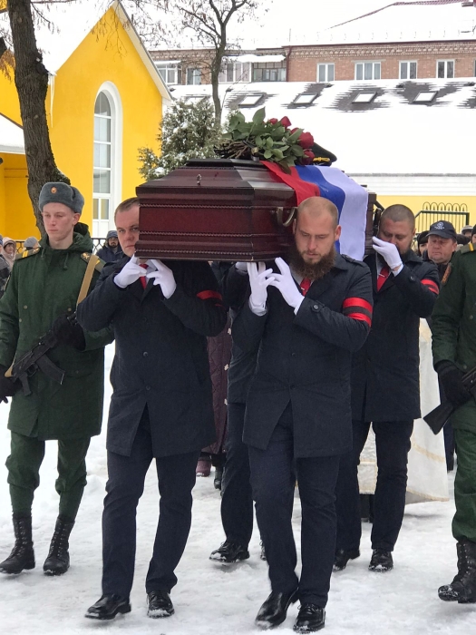 В Клинцах прощаются с Денисом Ракитским, погибшим при выполнении юоевых задач в ходе специальной военной операции