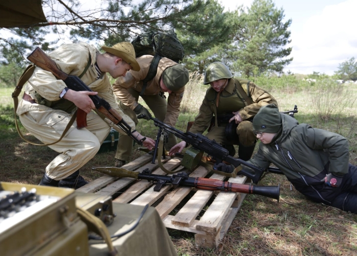 Клинцовские реконструкторы приняли участие в военно-исторической реконструкции в Протвино