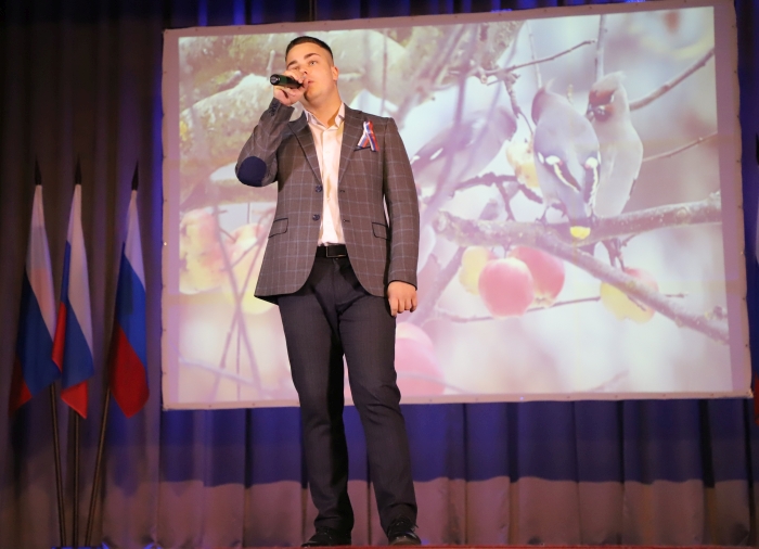 В Клинцах прошел городской митинг-концерт «Вперед, Россия!» 